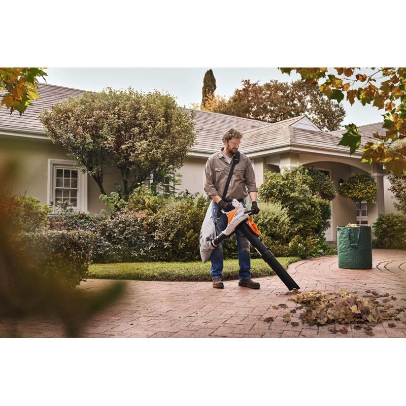 Акумулаторен уред за засмукване на STIHL SHA 56 SET, 36 V, 560 м&sup3;/ч, 4.2 кг 